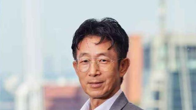 Ming Zhou: The "Aviator" Constantly Pushing Boundaries